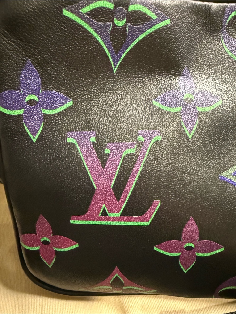*RARE* Louis Vuitton Comet Messenger PM - Picture 4 of 13